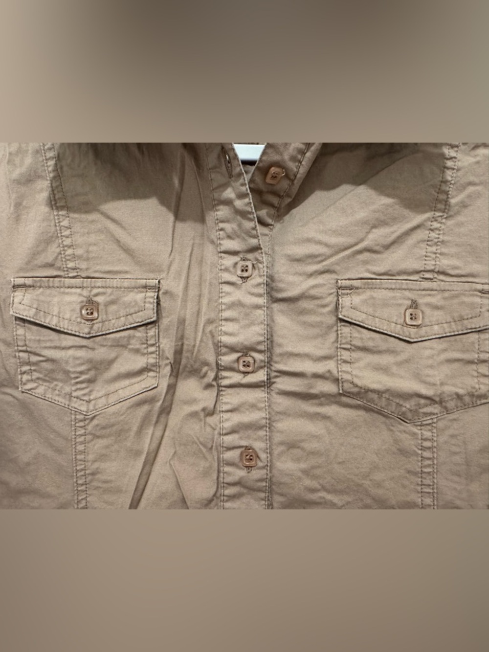 Urban Behavior Women’s Medium Long Button-Down Shirt - Picture 5 of 6